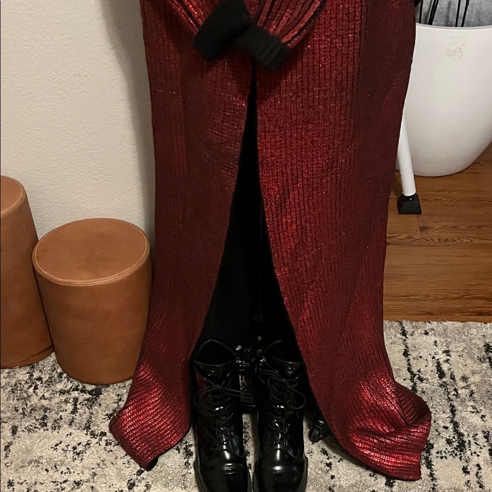 Elegant Red Mock Neck Floor Length Top w/ Side Pockets - Picture 3 of 9